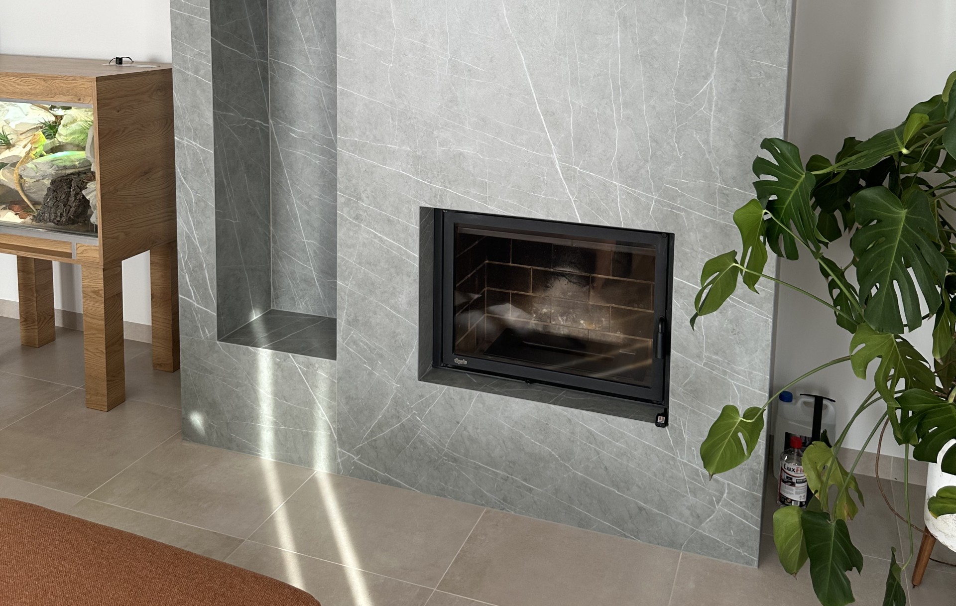 Obudowy kominków z kamienia naturalnego